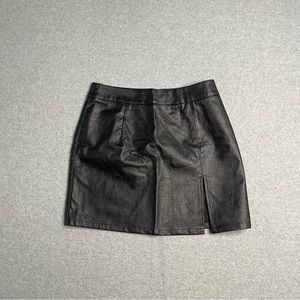 Lioness Skirt Womens Small Black Solid Faux Leather Mini Casual Adult